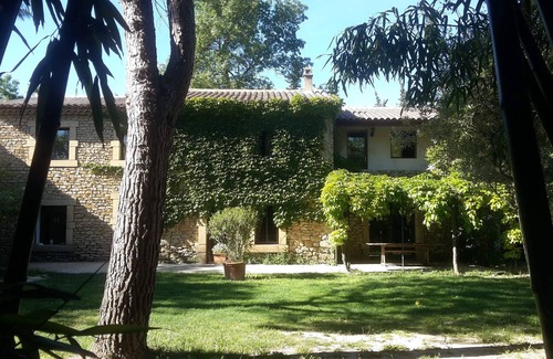 Caderousse House | Unforgettable Stay at Mas Provençal with Private Pool