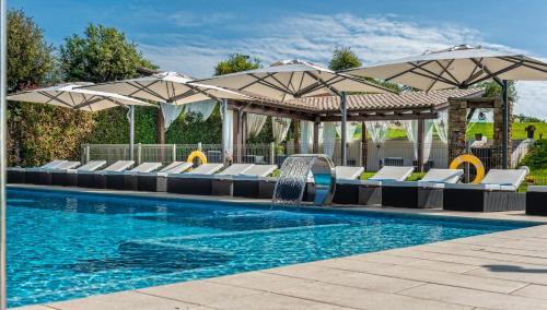 Cornella del Terri Villa | Premier Mas Rosset Villa: Pool, Hot Tub & 10/10 Rating