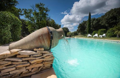 Bourg-Saint-Andeol House | Relaxing Stay at Mas Saint Antoine with Oceanfront Views