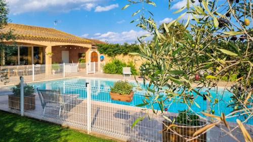 Arles House | Mas Saint Jean