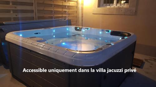 Cavaillon Bed & Breakfast | Relax at Mas Saint Julien: 4-Star Oceanfront Retreat