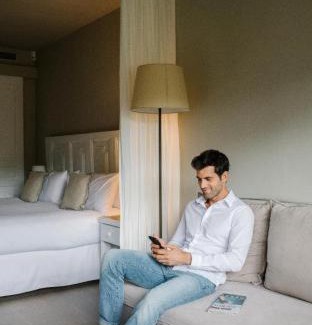 Vallromanes Hotel | Experience Mas Salagros EcoResort & SPA with Ocean View Amenities