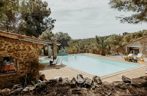 Espira de l'Agly House | MAS Sarava: Oceanfront Oasis with Spa & Pool Amenities