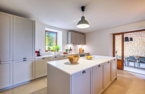 Bonnieux Other | Scenic Mas Style House in Bonnieux with Heated Pool