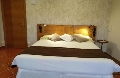 Falset Bed & Breakfast | Adults Only Retreat at Mas Trucafort with Restaurant