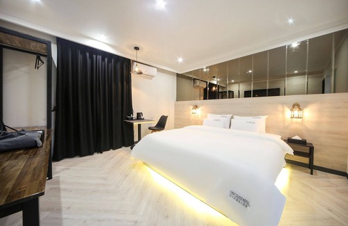 Masan Hotel | Top-Rated Masan First Class Hotel with Breakfast Included