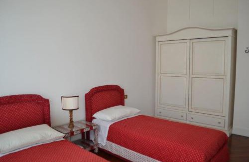 Tricolore Apartment | Central Mascagni Apartment: Family-Friendly Comfort Awaits