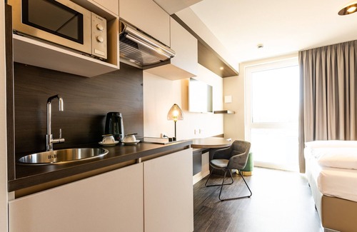 Trudering-Riem Hotel | Convenient MASEVEN München Messe Trudering with Breakfast