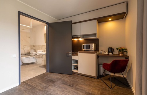 Trudering-Riem Hotel | Convenient MASEVEN München Messe Trudering with Breakfast