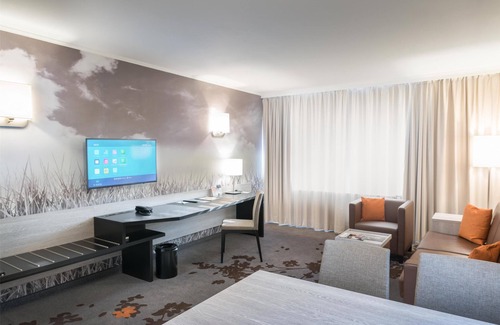 Sternhaule Hotel | Si-Suites: Elegant Stay with Spa, Breakfast & Child-Friendly Amenities