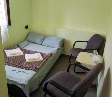 Vanadzor Apartment | Cozy Mashtots B&B with Hot Tub & Breakfast Included