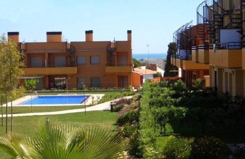 Comarruga Apartment | Discover Masia Blanca in Coma-ruga with Pool & Accessibility