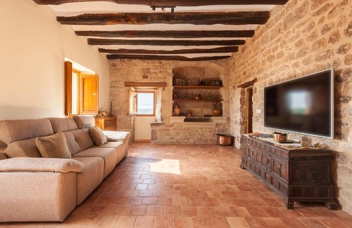 Sant Mateu de Bages House | Pet-Friendly Getaway at Masia Can Pla with Pool Access
