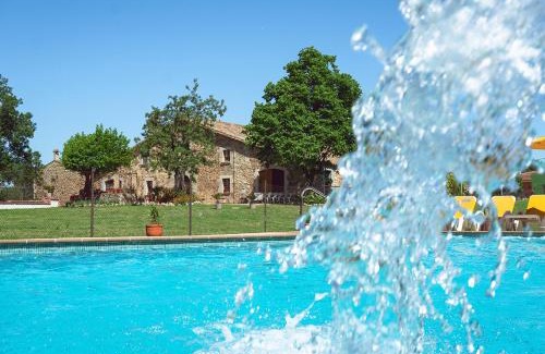 Caldes de Malavella House | Indulgent Masia Can Solà Gros: Family & Pet-Friendly Retreat