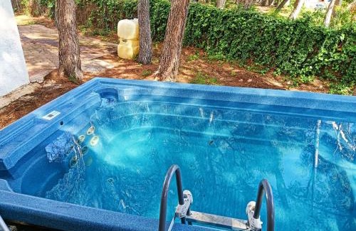 El Roc de Sant Gaieta Villa | Pet-Friendly Haven: Masia Del Roc with Oceanfront Pool