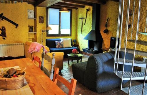 Cornudella de Montsant House | Discover Masia El Canalot - Molí Del Pont with Ocean Views