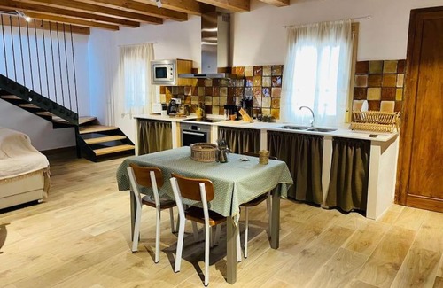 El Ligallo del Ganguil House | Discover MASIA FINCA MAS ROIG: 4-Star Family Retreat