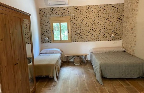 El Ligallo del Ganguil House | Discover MASIA FINCA MAS ROIG: 4-Star Family Retreat