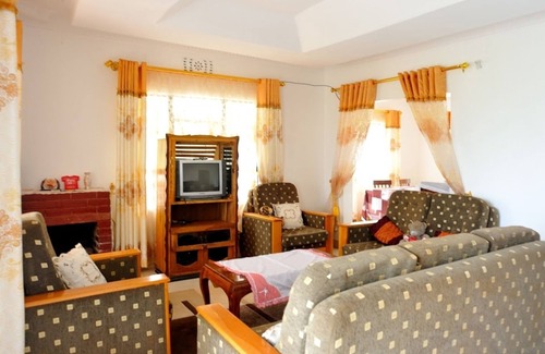 Marangu House | Inviting Masia K'manjaro Vacation Home with Breakfast Included