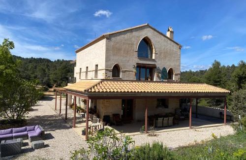 Cretas House | Discover Granja Masia Katmandu: Pool & Breakfast Included