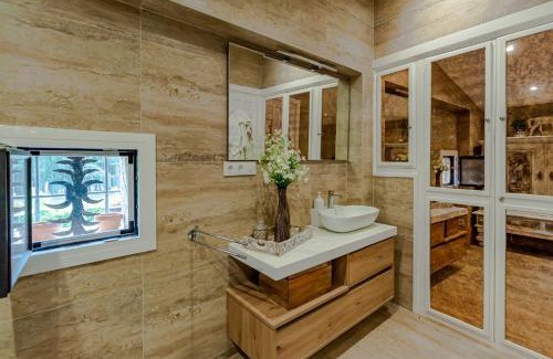 Darnius Apartment | Discover Masia Mimosa Jardin: Pet-Friendly Oasis with Pool