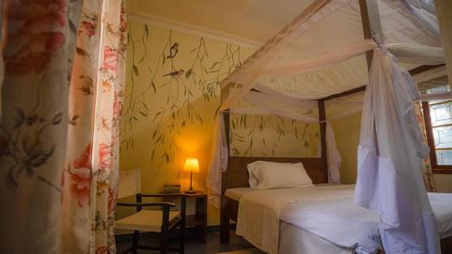 Moshi Bed & Breakfast | Inviting Maskani Farmhouse: Family-Friendly Getaway