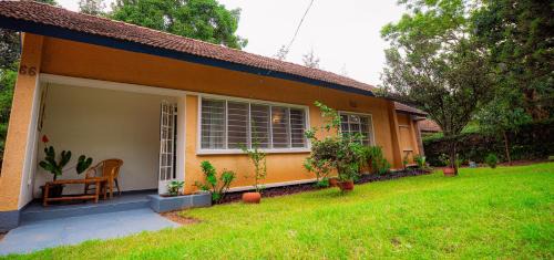 Moshi Bed & Breakfast | Inviting Maskani Farmhouse: Family-Friendly Getaway