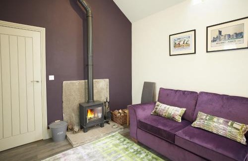 Ampleforth House | Pet-Friendly Escape at Mason's Cottage for Your Getaway