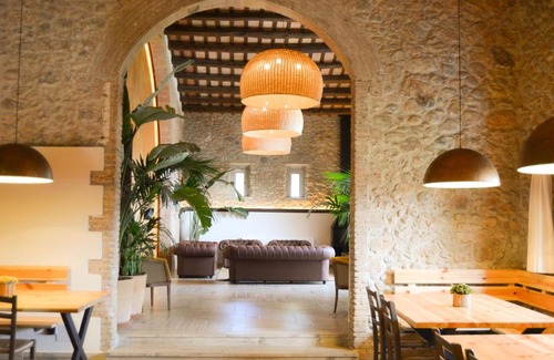 Pont de Molins Villa | Discover Masos Can Sot: Oceanfront Paradise for Families