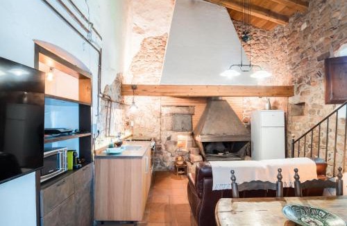 Arbucies House | Discover Masovería Ca la Maria: Pet-Friendly Retreat