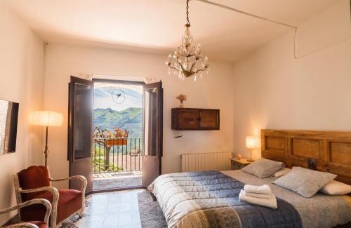 Arbucies House | Discover Masovería Ca la Maria: Pet-Friendly Retreat
