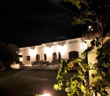 Macchia di Monte House | Discover Masseria Bianca di Puglia: 4-Star Retreat Awaits