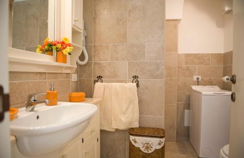 Macchia di Monte House | Discover Masseria Bianca di Puglia: 4-Star Retreat Awaits
