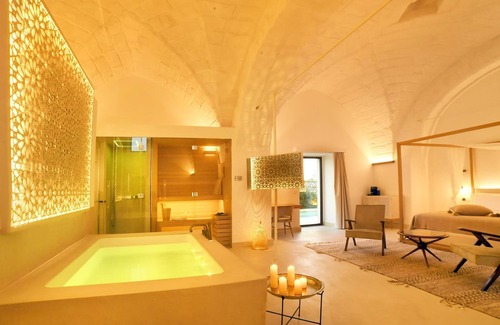 Palmariggi House | Indulge in Masseria Corte degli Aromi with Pool & Spa