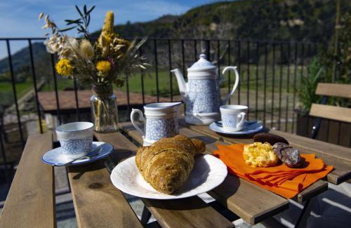Pozzuoli House | Pet-Friendly Masseria del Carmine Maggiore with Stunning Ocean Views