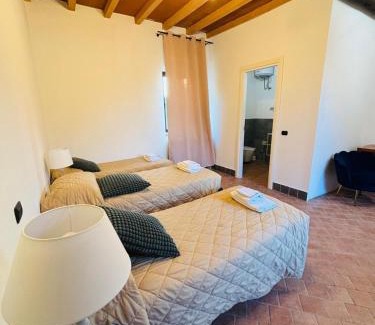 Bagnaria House | Cozy La Casa del Fattore: Pet-Friendly with Hot Tub
