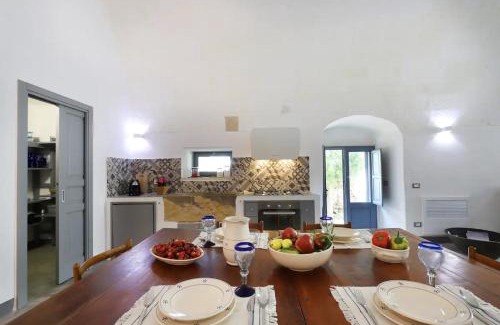 Specchia House | Exquisite Masseria delle Pecore with Pool & Oceanfront Views