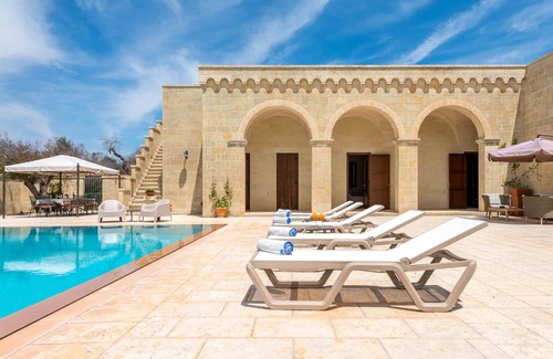 Carpignano Salentino Villa | Discover Masseria Le Giare - Family-Friendly Getaway