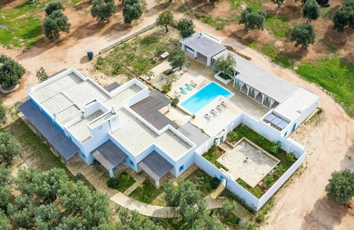 Pezze di Greco Villa | Elegant Masseria Tufo Bianco with Pool and Pet-Friendly Options