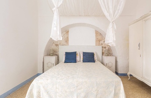 Maruggio Hotel | Pet-Friendly Retreat at 3348 Masseria Pepe with Pool