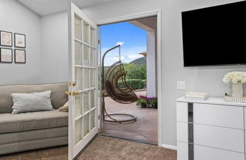 Ramona House | Massive 7BR Stunning MTN View Zen Retreat Pool and Spa