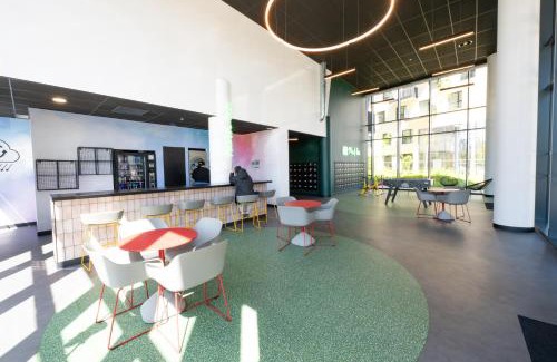 Palaiseau Apartment | Convenient Stay at Massy Palaiseau TGV with Free Parking