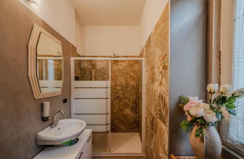 Castelletto Sopra Ticino House | Master Clod Guest House