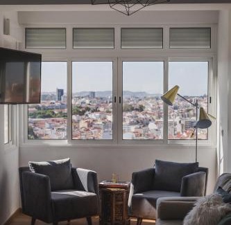 Alfama Apartment | Chic Master Deco Gem in Graça - Pet & Child Friendly Stay