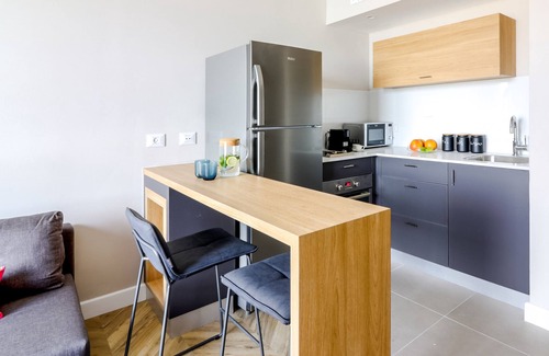 Haifa Apartment | Oceanfront Haifa Beach Apartments: Guest Rated 9.8/10