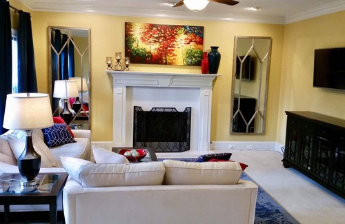 Evans House | Master's HAVEN: Guest Rated 10/10 with Spa & Hot Tub