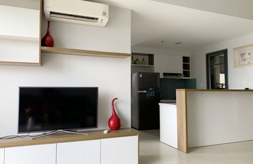 Thao Dien Apartment | Riverview 3Br Condo in MASTERI Thảo Điền with Pool