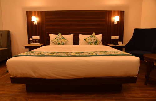 Chachian Hotel | Comfortable Stay at Mastiff Hotel Gopalpur with Dining