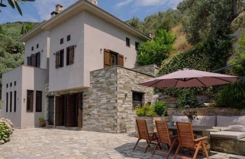 South Pelion Villa | Pet-Friendly Escape at Mata's House Pelion with Breakfast