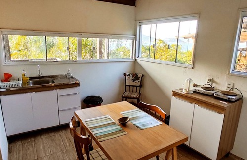 Pantano do Sul Cabin | Scenic Matadeiro Viewpoint: Pet-Friendly Retreat with Spa